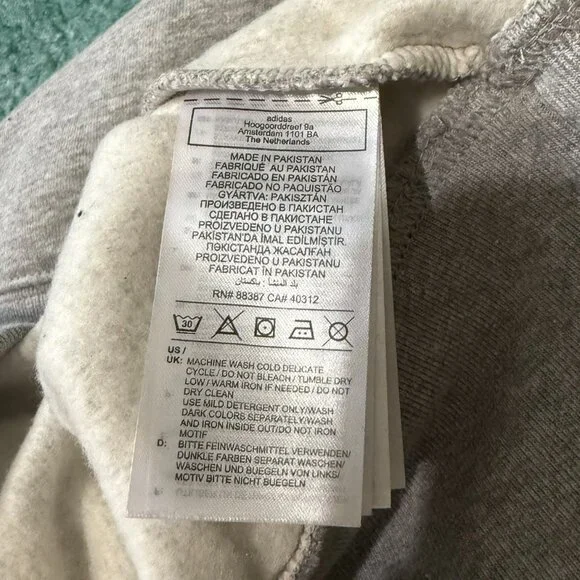 Adidas NWT Womans Light Gray Cropped Sweatshirt - Picture 5 of 5